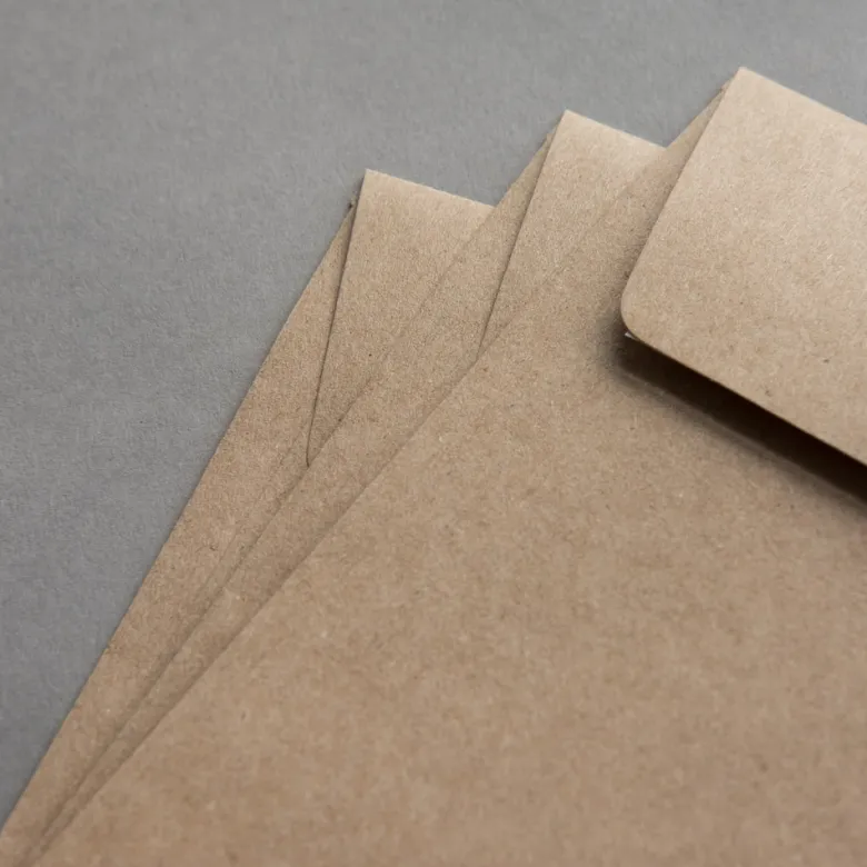 Kraftpapier Muskat Briefumschläge quadratisch 160 x 160 mm haftklebend