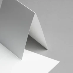 Metallic schimmernd Klappkarten 150 x 150 mm Weiß Silberschimmer